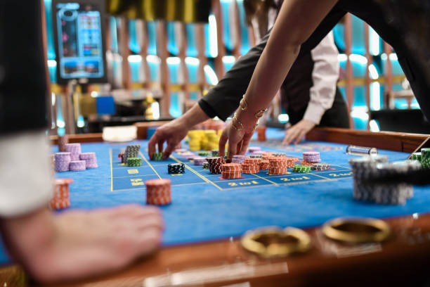 Domino QQ tiles displayed showing various combinations and hand rankings on epicwin slot